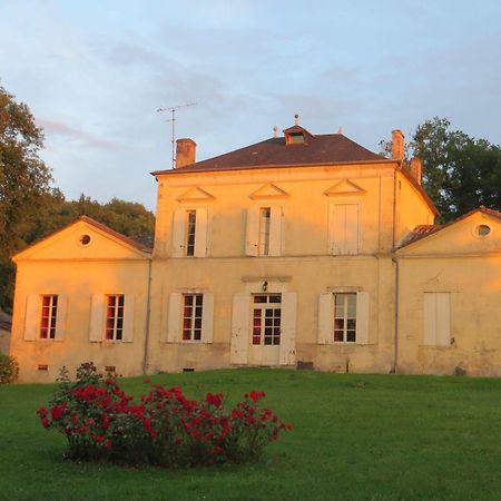 Aux Trois Fontaines Bed and Breakfast Eynesse Exterior foto