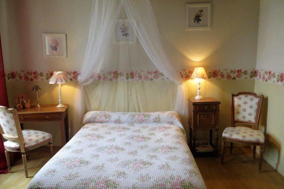 Aux Trois Fontaines Bed and Breakfast Eynesse Exterior foto