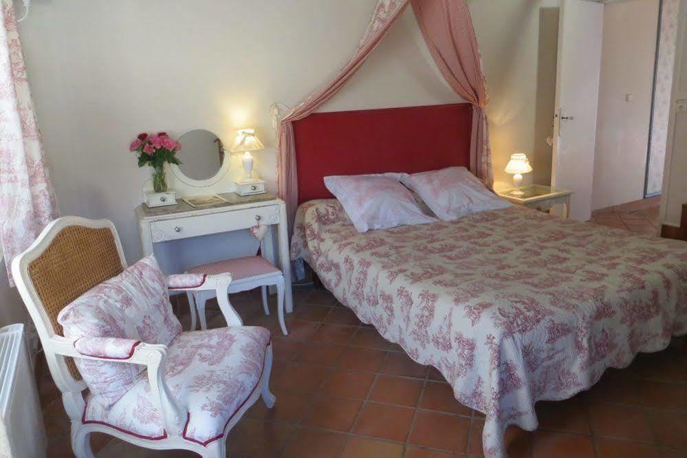 Aux Trois Fontaines Bed and Breakfast Eynesse Exterior foto