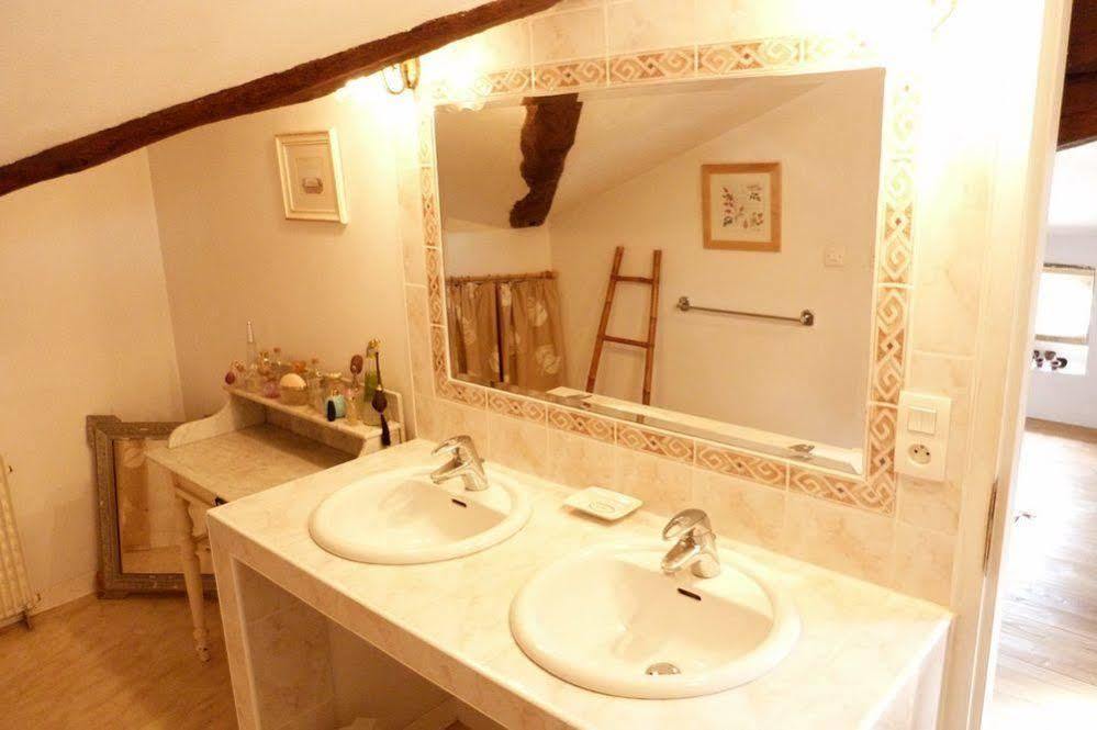 Aux Trois Fontaines Bed and Breakfast Eynesse Exterior foto